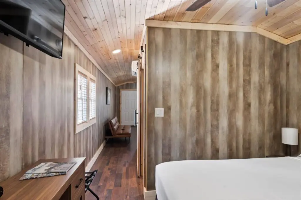 19b9a7bc af4a 4112 a742 b5438eb31a0b