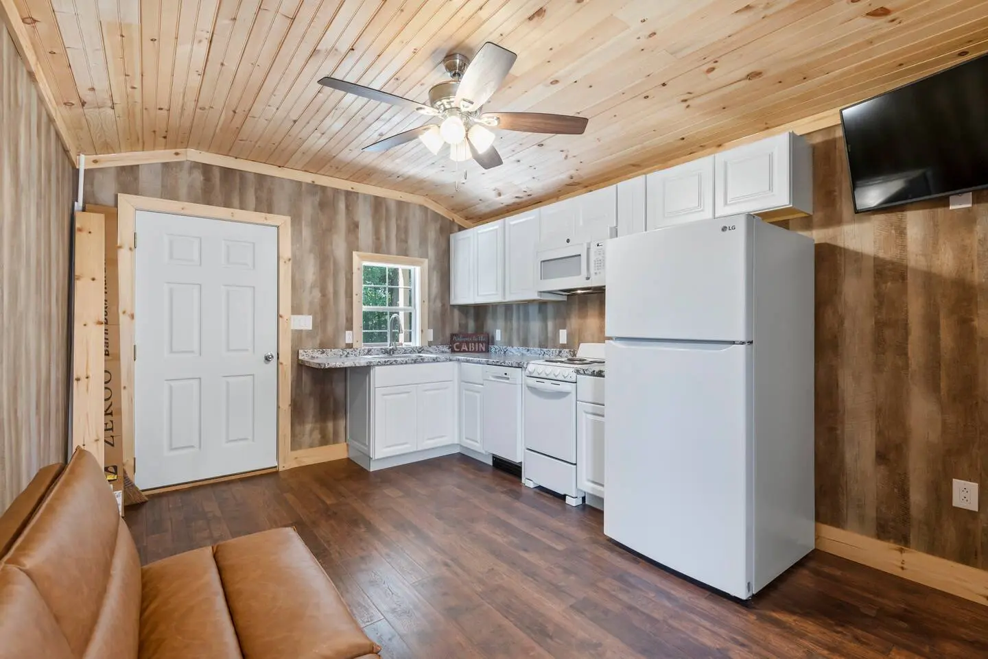 6221c743 d869 484d a799 5e388e212742