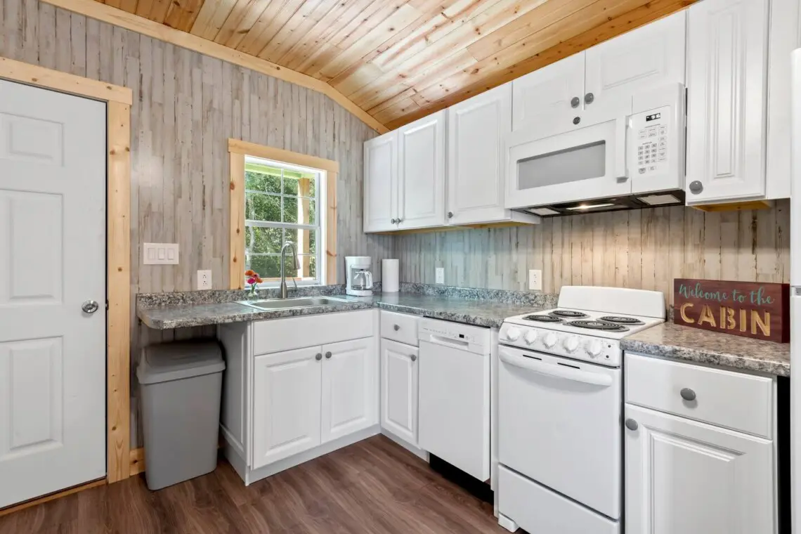 803e9f35 e50d 46bb 870c e88605038d0f