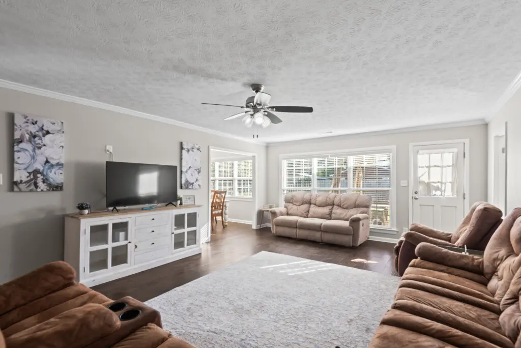 cfb61dc0 99d9 462f 8ef1 2f0b96cf201a