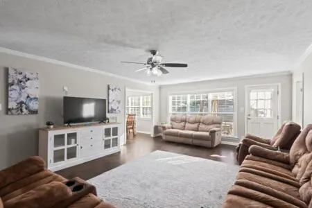 cfb61dc0 99d9 462f 8ef1 2f0b96cf201a