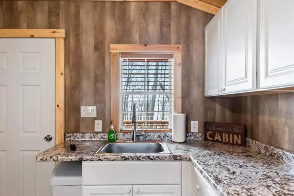 da8b27e4 56b7 4772 a3ac f0f5b2ccdd08