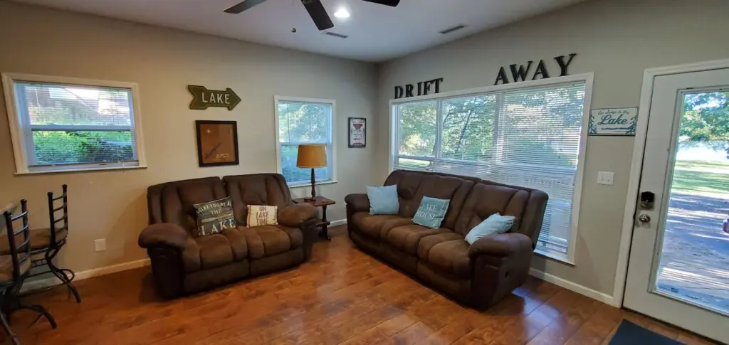 f2cca8a4 cb53 4941 afc0 a8ea33d93fcd