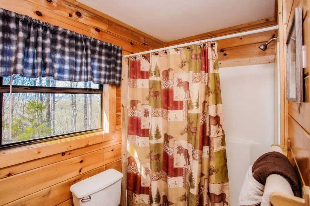 8b8e5daa 7752 4773 9ef6 44d09965e091