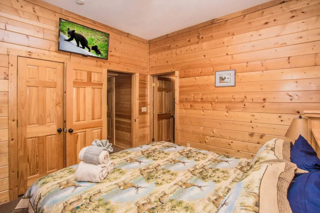 e8384475 b086 40b2 bc67 bab03883d7a8