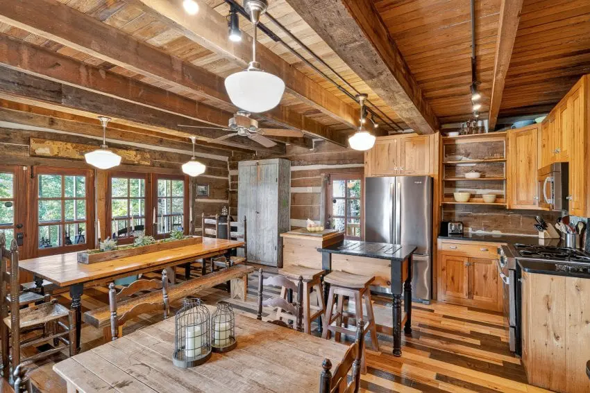 eadcf8cb 87c7 458a 906b 61a0c41b8b42